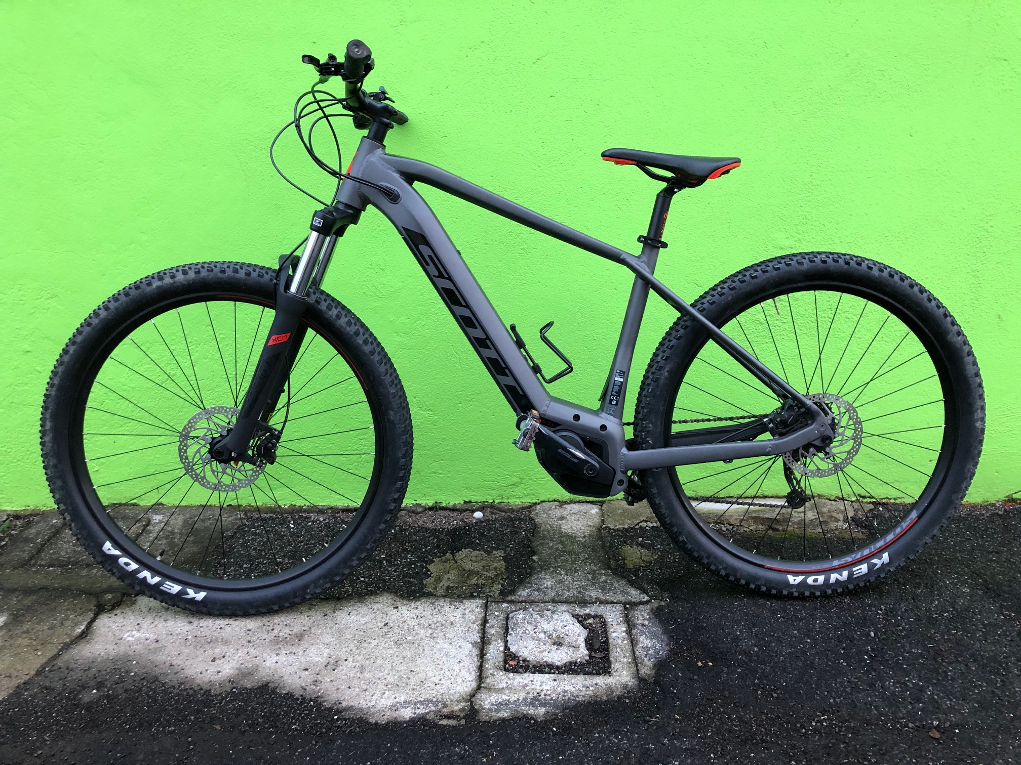 carbon enduro bike